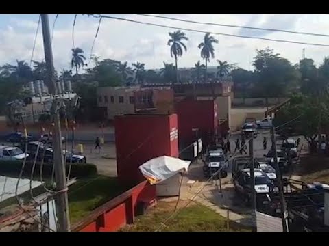 1 policía herido  y 9 internos lesionados durante operativo de control en Tutelar de menores en Vil