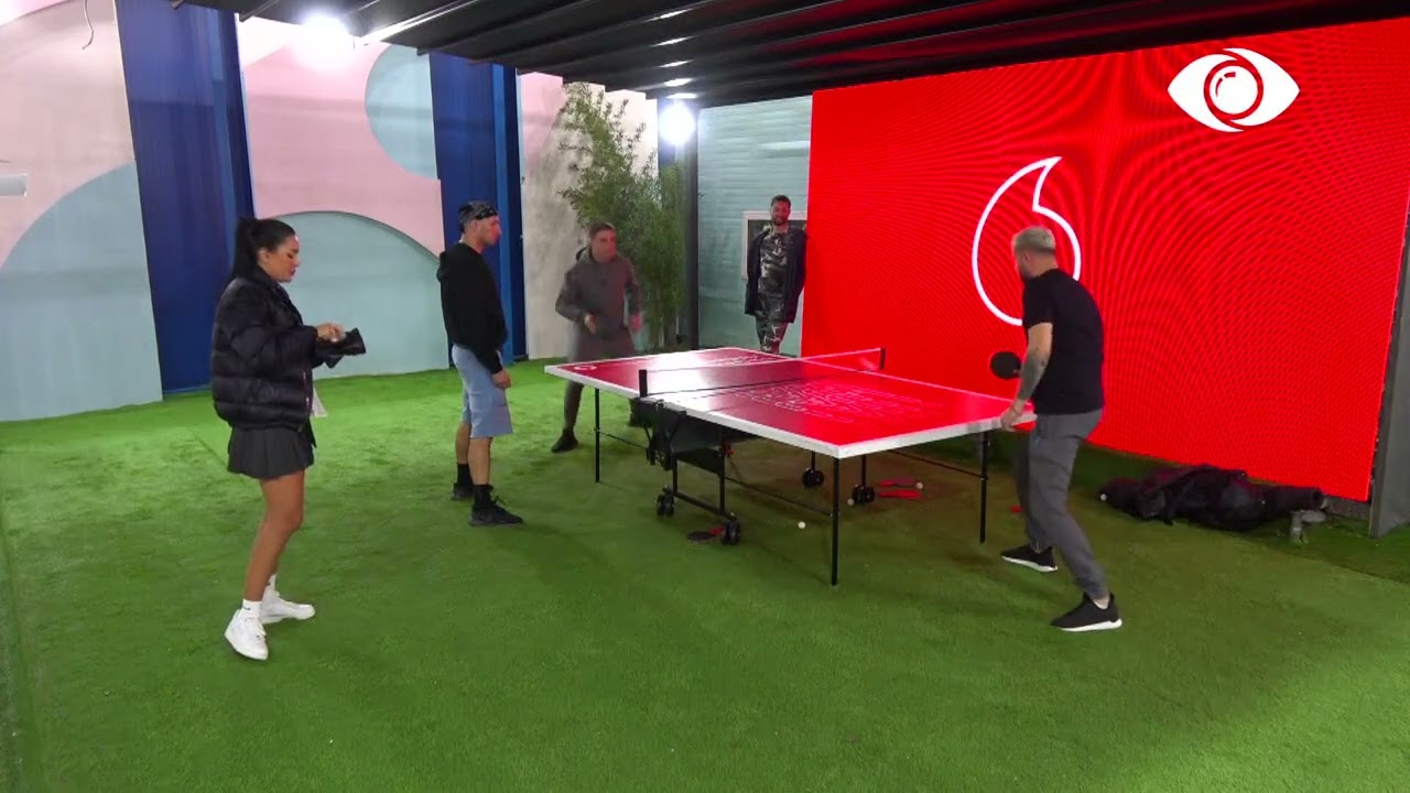 Armaldo dhe Luizi luajnë ping-pong, kush do ta fitojë këtë përballje?