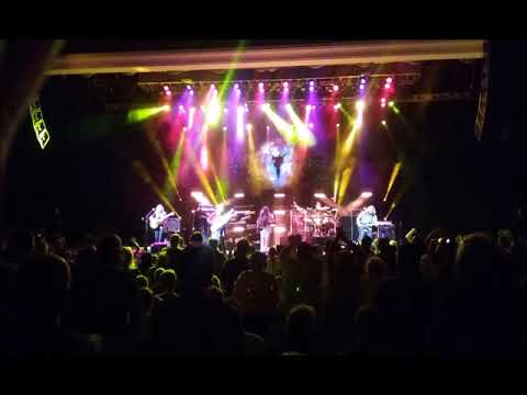 Yes Rehearsals: 5/5/91 - Champaign - Part 2/3 - Trevor Rabin and Alan White Jam