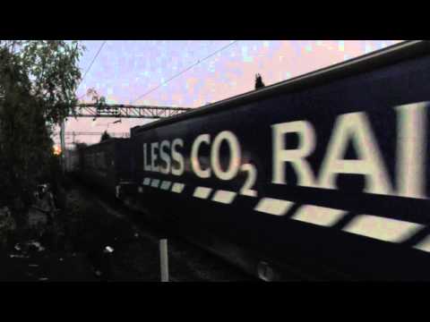 DRS 66425 on 4L48 Daventry Drs (DIRFT2) to Purfleet Deep Wtr Wf (Flt) Passing Barking 20/11/2014