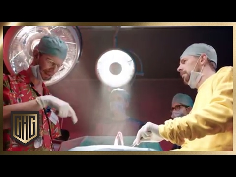 Drunks write scripts: Dr. Hollywood & Dr. Dr. Sunshine on Tour | Circus HalliGalli