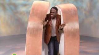 Sesame Street: Wayne Brady Demonstrates Between