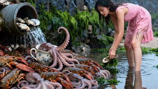 Xiao Zhang Discovered An Antique While Foraging On The Beach, And It Contained An Octopus Inside.
