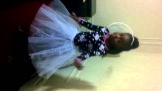 5year Old Elizabeth Egbon dancing to Tiwa Savage- Eminado