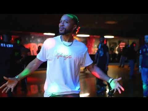 silent skate party : presented by smooth rollerz