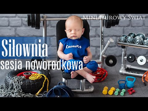 Film ten pokazuje kulisy powstawania stylizacji do sesji noworodka. Pokazujemy ile czasu i pracy potrzebujemy do stworzenia unikalnej, wyjątkowej scenerii do zdjęć noworodków. Jest to stylizacja na zamówienie taty, który jest instruktorem cross fit.

JEŚLI podobają się Tobie nasze filmiki
JEŚLI chcesz oglądać ich więcej i regularnie
JEŚLI chcesz wspierać nas w tworzeniu nowych stylizacji
JEŚLI chcesz zostać współtwórcą naszych aranżacji
ZOSTAŃ NASZYM PATRONEM NA : https://patronite.pl/sercemwidziane?podglad-autora

zapraszamy na naszą stronę internetową : 
https://www.sercemwidziane.com/zdjecia-noworodkow-warszawa

fanpage sercemwidziane : https://www.facebook.com/sercemwidziane/
oraz
https://www.facebook.com/FOTOgrafia.Grzegorz.Pytel/

nasz INSTAGRAM:
https://www.instagram.com/marziandgrey/
oraz
https://www.instagram.com/sercemwidziane/


zdjęcia urodzinowe na pierwszy roczek typu Cake Smash
https://www.sercemwidziane.com/sesja-urodzinowa-cake-smash

sesje rodzinne w plenerze:
https://www.sercemwidziane.com/plenery-rodzinne

sesje ciążowe :
https://www.sercemwidziane.com/sesje-ciazowe-sesje-brzuszkowe

reportaże z Chrzcin:
https://www.sercemwidziane.com/fotograf-na-chrzest

wykonujemy również zdjęcia ślubne :) obejrzyj też te zdjęcia :)
https://www.grzegorzpytel.com/


The film shows scenes of formation of styling session newborn. We show how much time and work needed to create a unique, unique scenery for photos of newborns. It is styled custom dad, who is an instructor cross fit.