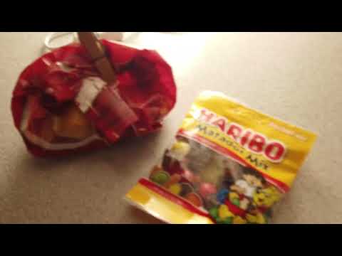 MongoTV_13158 - SPISER SKÅL MATADOR MIX SLIK SENT ONSDAG AFTEN