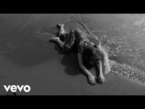 Natalia Lafourcade - Alfonsina y El Mar (Video Oficial)