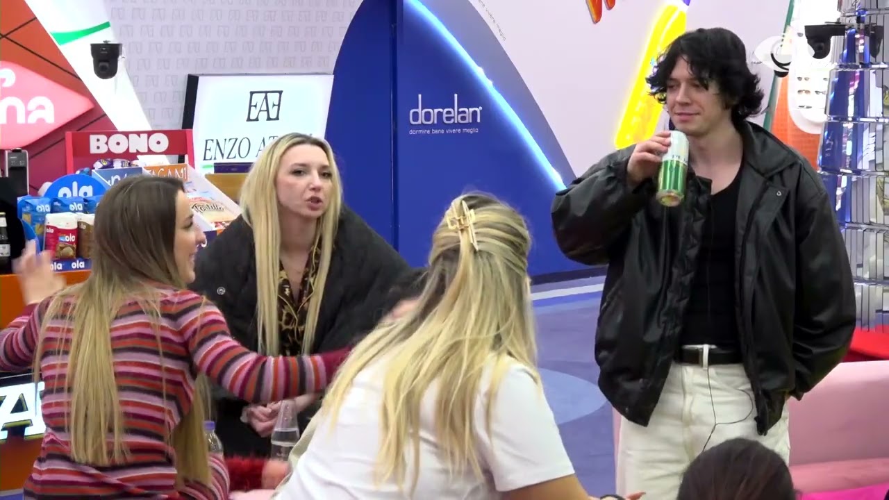 Vijon loja “gjej këngën”/ Lore dhe Stine këndojnë vijën muzikore, banorët tentojnë t’i gjejnë titullin