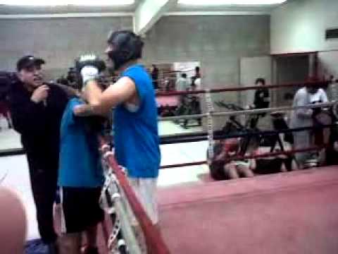 Fresno pal oscar (blue) vs eric (black)