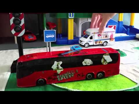 LASTENOHJELMIA SUOMEKSI - Autot liikenteessä