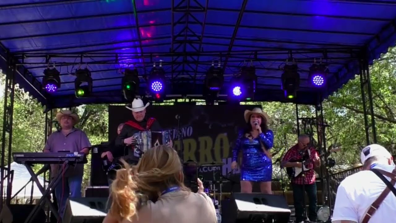 Promotional video thumbnail 1 for Veronica La Consentida & Texas Legends