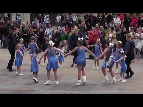 Stepping Out (with Michelle) - 'Pom Pom' and other Dances - Chance to Dance 2018