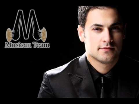 انا لي هادي اسود