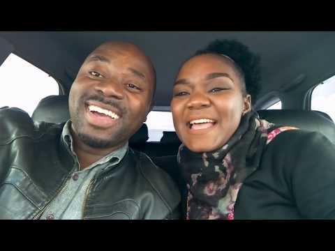 Marllen e o marido Tutto SoFresh cantam juntos