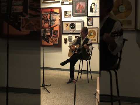 Darrell Scott performing You’ll Never Leave Harlan Alive