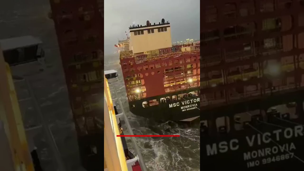 Γερμανία: Σύγκρουση κρουαζιερόπλοιου με φορτηγό πλοίο – Το βίντεο της πρόσκρουσης