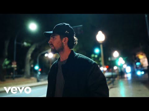 Maxi Espindola - Estrella Fugaz (Official Video)