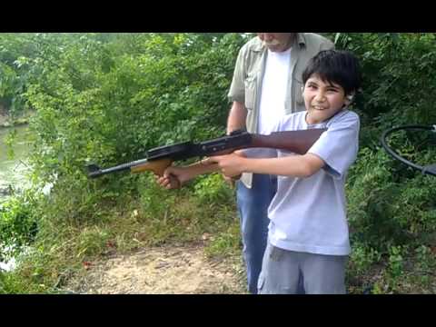 Drake Smith shoots an American 180, full auto