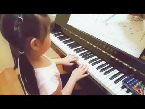 เกี้ยมอี๋  - ฝึกเล่นเพลง popcorn และ Bear Dance ค่ะ