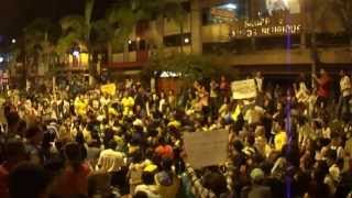 preview picture of video 'Manifestação em Santos Dumont - MG 21/06/2013'