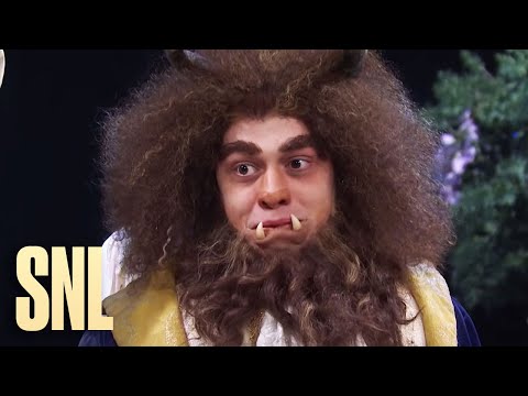 'SNL' Cast Pete Davidson As The Beast, Chloe Fineman As Belle, And Willem Dafoe As A Crazy Old Coot