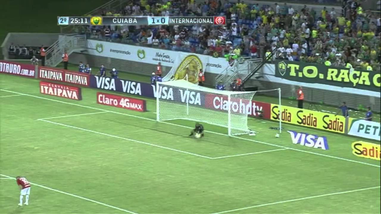Dida (Nelson de Jesus Silva) Defesas 2014 HD