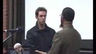 Praise be to Allaah. 
All praise be to Allah, the lord of the universe. May peace and blessings of Allah be upon Moha...