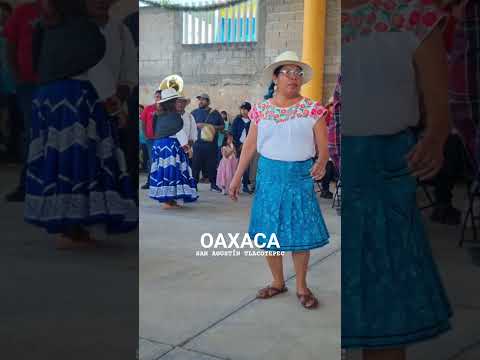 Que bonito bailan en la Mixteca | Fiesta en la San Agustín Tlacotepec, Oaxaca #fyp #mx