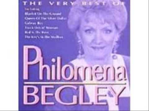 Philomena Begley Blanket On The Ground