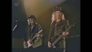 Download lagu Guns N Roses - Mr. Brownstone (Alpine Valley 1991) (HD Remastered) (1080p 60fps) mp3