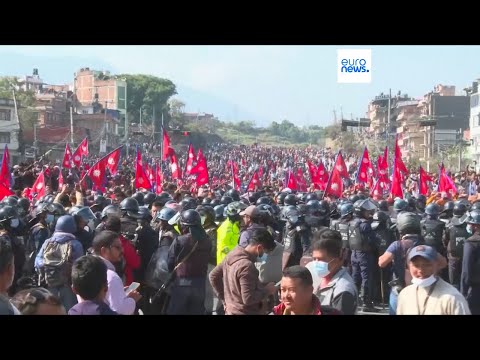 Nepal: Crowd demands reinstatement of the monarchy