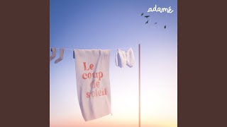 Kadr z teledysku Le coup de soleil tekst piosenki Adamé