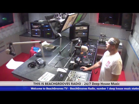 BeachGrooves Radio Live Stream - LIVE 24/7 Video Broadcast