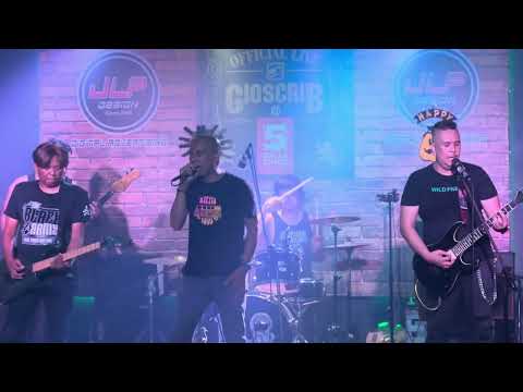 WARLAK performs FACE live in Gio's Crib Davao City