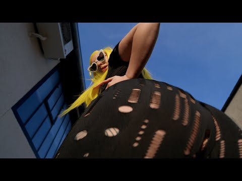 PEACHY BABY -  ROM POM POM