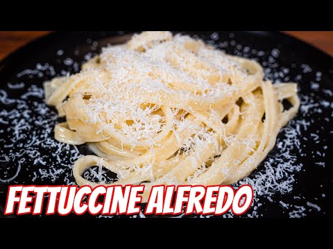 Authentic Fettuccine Alfredo Only Needs 3 Ingredients