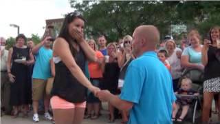 preview picture of video 'Matt & Carmy Flash Mob Proposal at Rockford City Market'