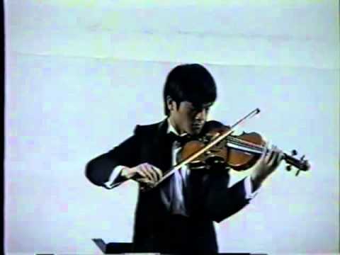 T.Cuong plays Paganini "Nel cor piu non mi sento"