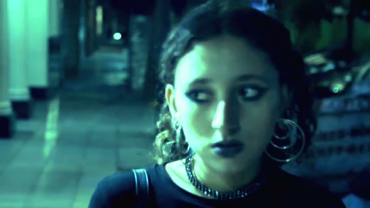 NO MIRES ATRÁS  (short film)