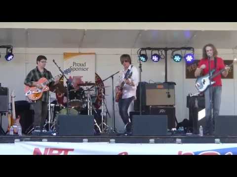 Mark Doyle and the Maniacs - Ain't No Rest For The Wicked