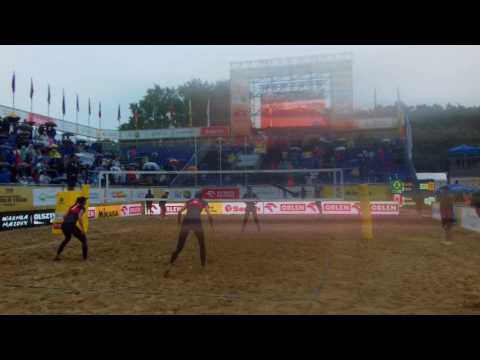 Grand Slam 2017 - 3rd place - Larissa/Talita (BRA) – Paven/Humana-Paredes (CAN) 2:1