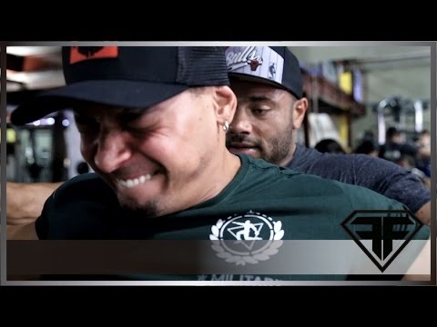 Quer ser o MELHOR? (TREINO DE OMBRO) Ft.Julio Balestrin