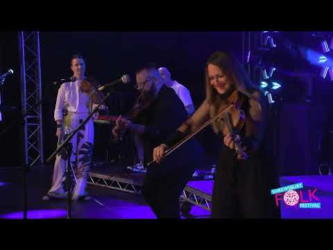 Blazin' Fiddles at Shrewsbury Folk Festival 2025