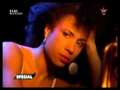 download lagu mp3 mp4 Macoumba Chanson, download lagu Macoumba Chanson gratis, unduh video klip Macoumba Chanson