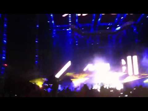 Fade into Darkness vs You've Got to Love Avicii Ultra 2012