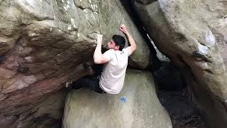 Video thumbnail of Gourmandise (direct) / The Traphouse, 8b+. Fontainebleau