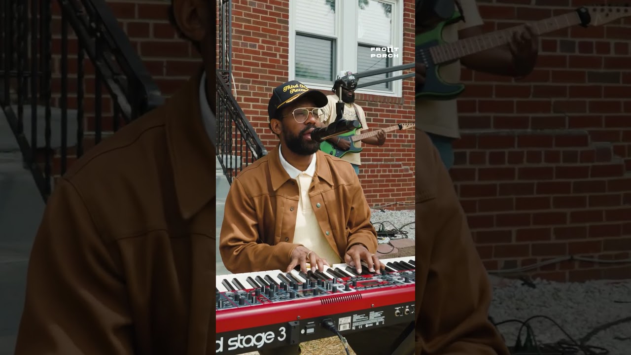 PJ Morton - Please Don’t Walk Away (Live From Noochie’s Front Porch) #frontporchfreestyles
