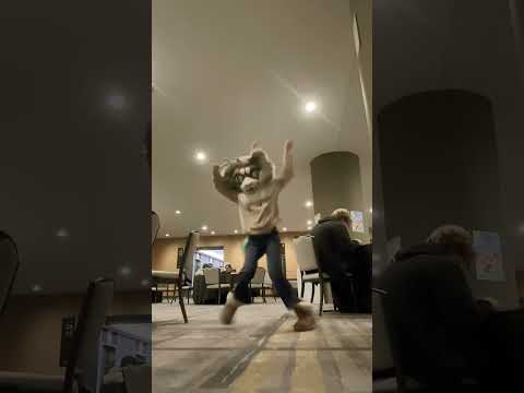 𝔸𝕟𝕥𝕙𝕣𝕠 𝕟𝕠𝕣𝕥𝕙𝕨𝕖𝕤𝕥 𝕚𝕤 𝕒 𝕤𝕚𝕝𝕝𝕪 𝕔𝕠𝕟 (★＞U＜★) #anw6 #floof#fursuit #furry