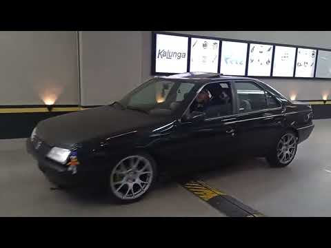 Peugeot 405 STI só cano, saindo de casa!